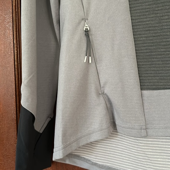 On Weather Performance Shirt in Fossil | Rock   *NWOT - Picture 3 of 15